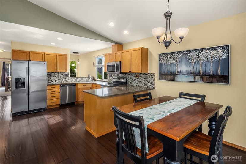 Property photo for 1814 111th Drive SE, Lake Stevens photo 4