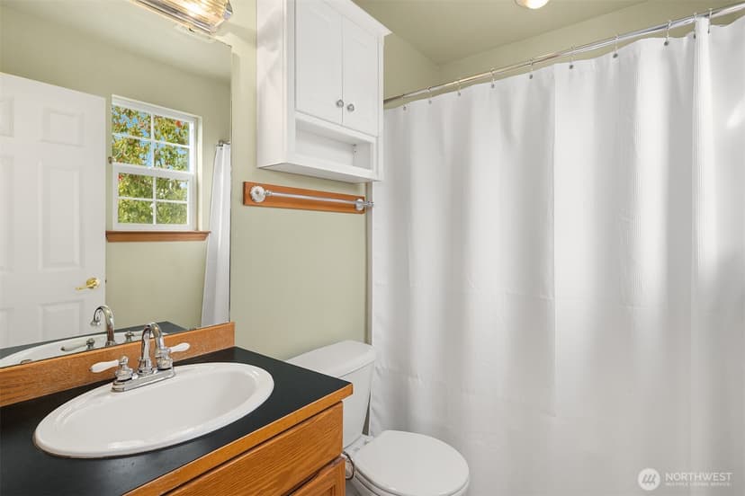 Property photo for 1814 111th Drive SE, Lake Stevens photo 13