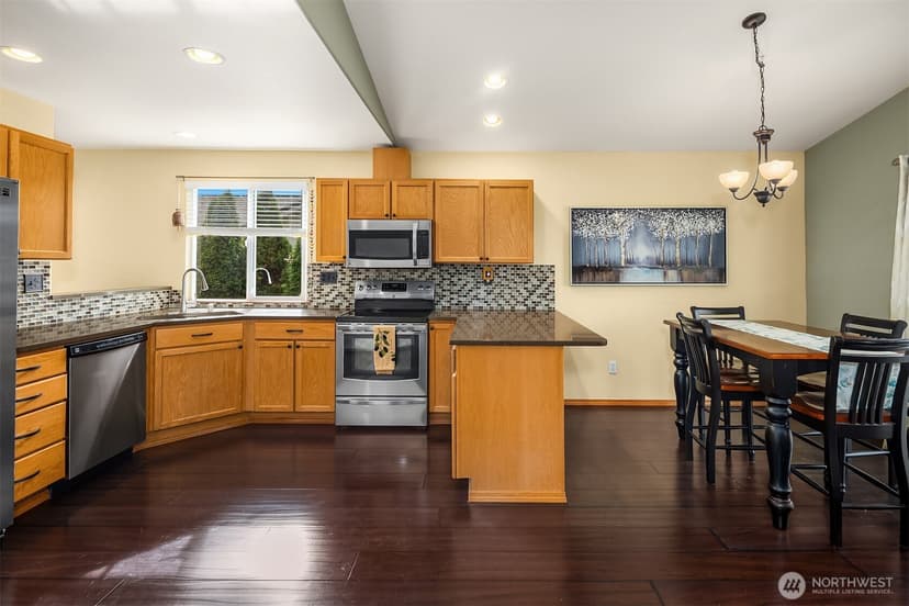 Property photo for 1814 111th Drive SE, Lake Stevens photo 3