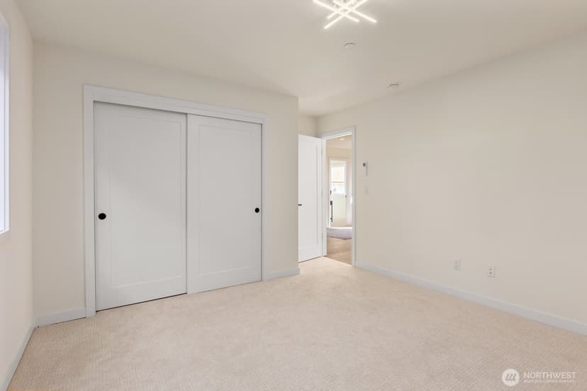 Property photo for 3312 W Dravus Street, Seattle photo 20