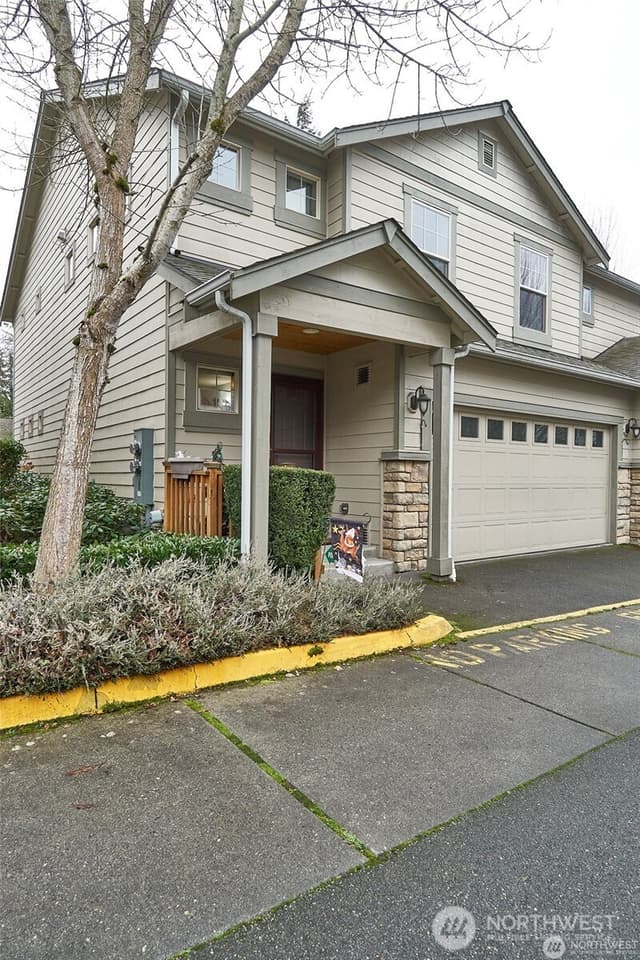 Property photo for 20829 70th Ave W #A, Lynnwood photo 2