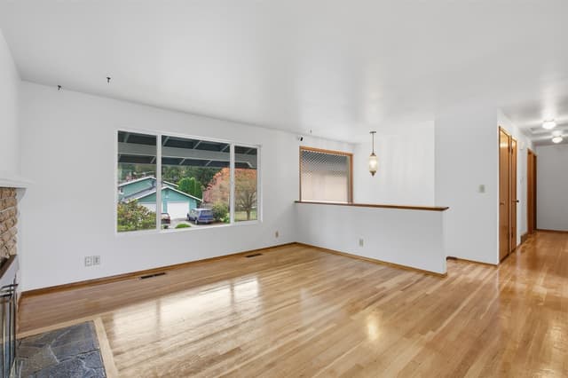Property photo for 22304 39th Avenue W, Mountlake Terrace photo 5