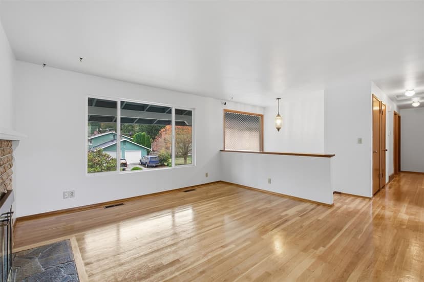 Property photo for 22304 39th Avenue W, Mountlake Terrace photo 5