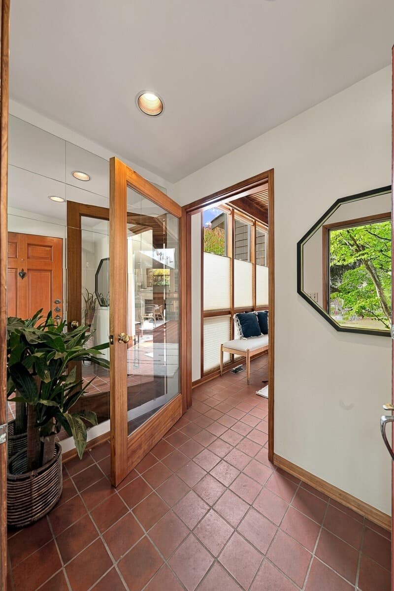 Property photo for 3003 35th Avenue W, Seattle photo 3