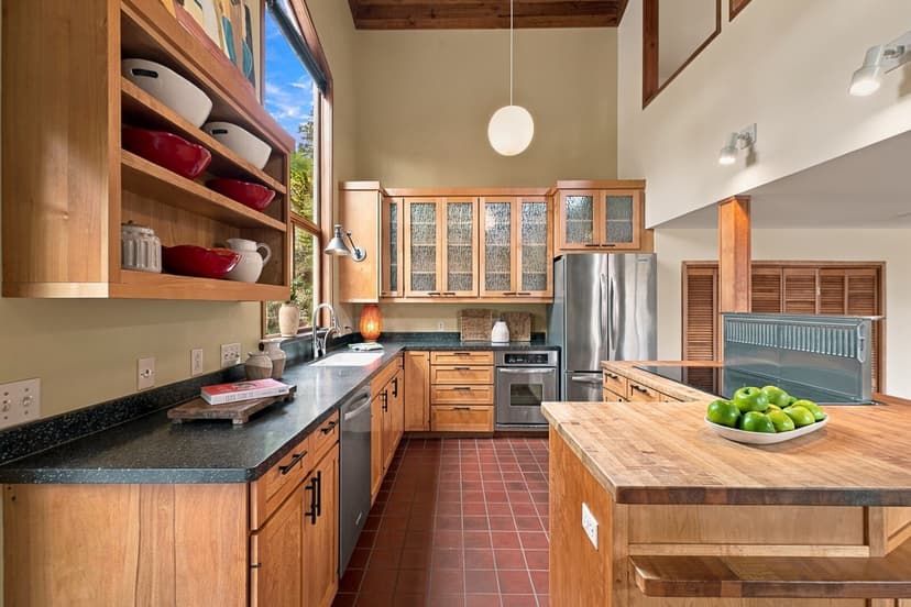 Property photo for 3003 35th Avenue W, Seattle photo 9