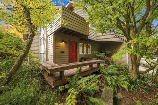 Property photo for 3003 35th Avenue W, Seattle