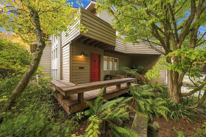 Property photo for 3003 35th Avenue W, Seattle