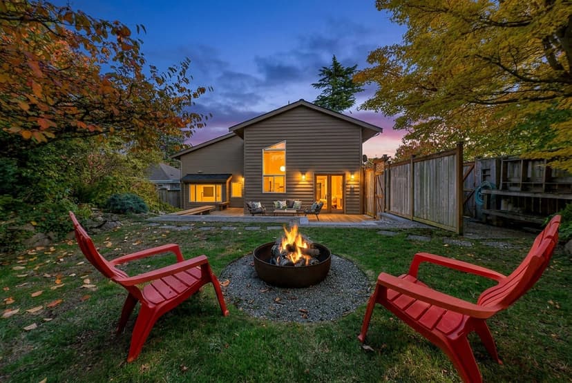 Property photo for 3003 35th Avenue W, Seattle photo 34