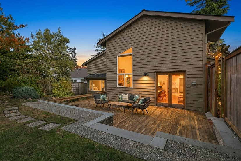 Property photo for 3003 35th Avenue W, Seattle photo 35