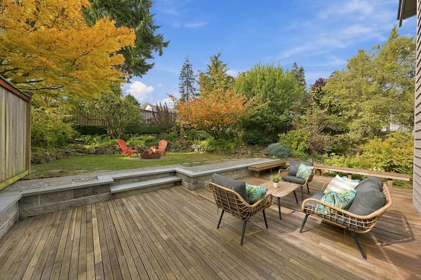Property photo for 3003 35th Avenue W, Seattle photo 32