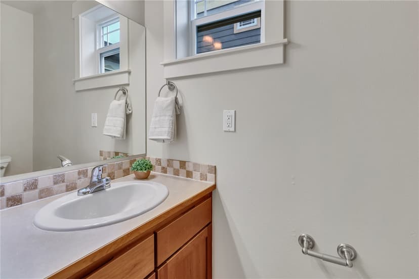 Property photo for 5235 11th Ave NE #B, Seattle photo 15