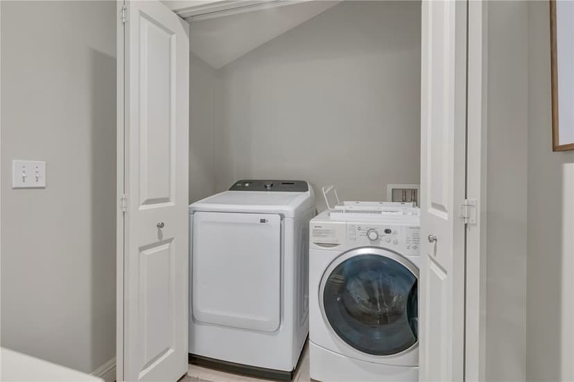 Property photo for 5235 11th Ave NE #B, Seattle photo 22