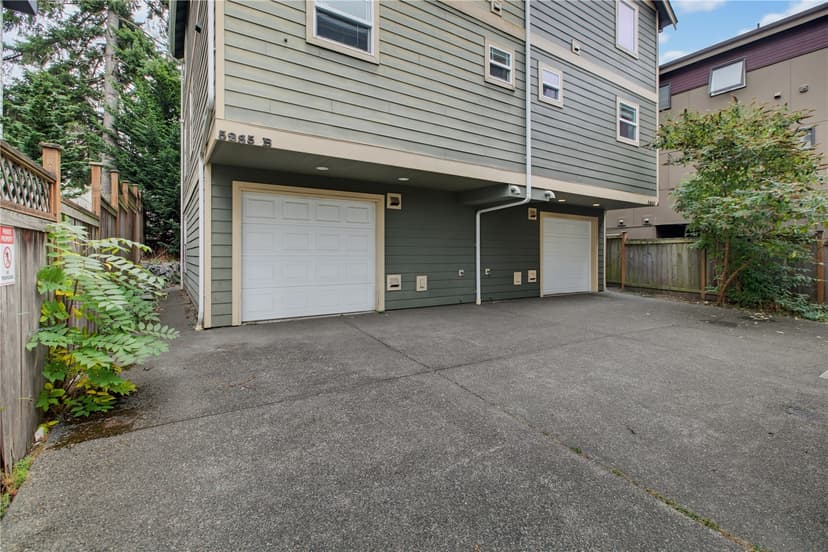 Property photo for 5235 11th Ave NE #B, Seattle photo 24