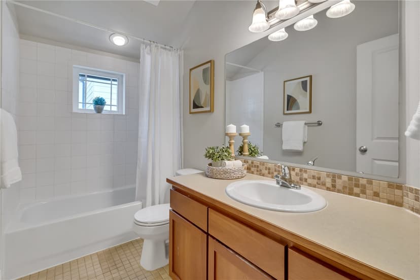 Property photo for 5235 11th Ave NE #B, Seattle photo 21