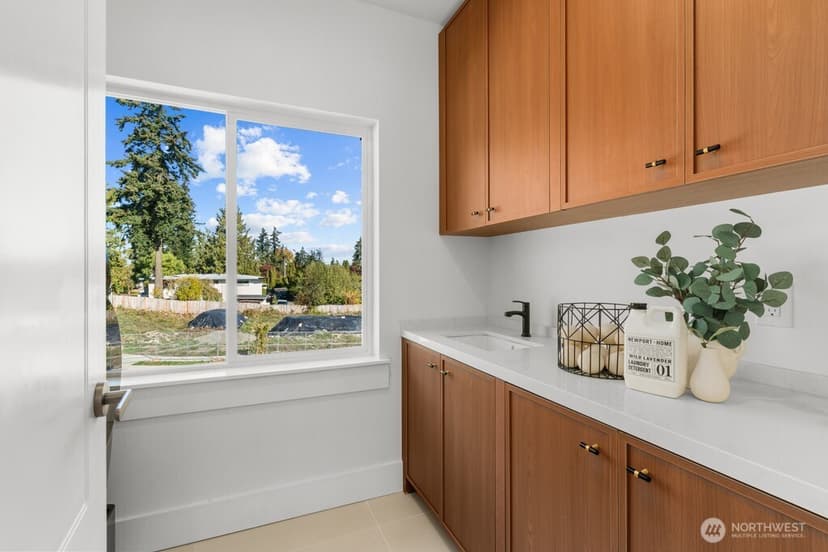 Property photo for 3010 225th Place SW, Brier photo 32