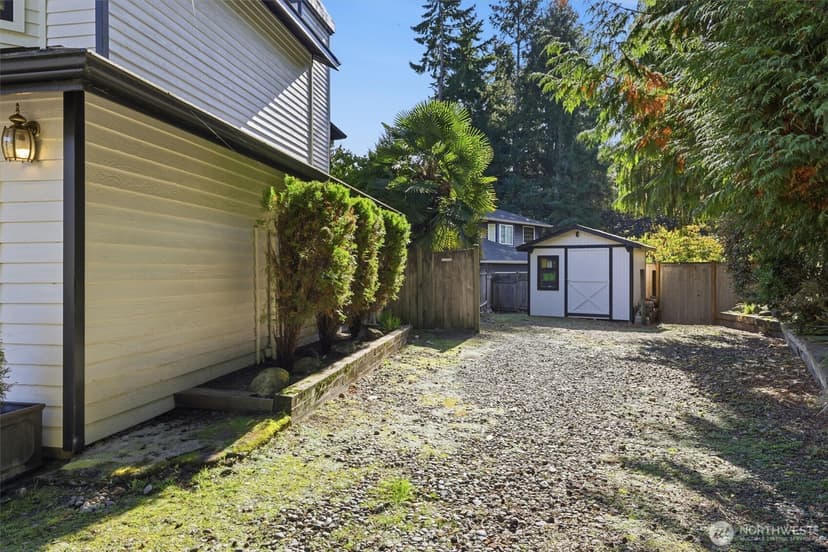 Property photo for 10827 NE 183rd Court, Bothell photo 36