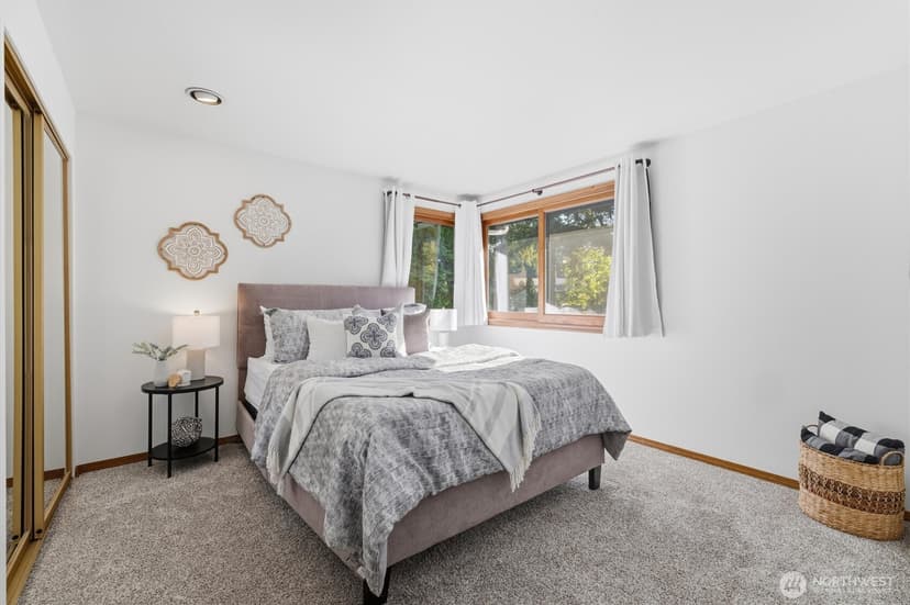 Property photo for 10827 NE 183rd Court, Bothell photo 32