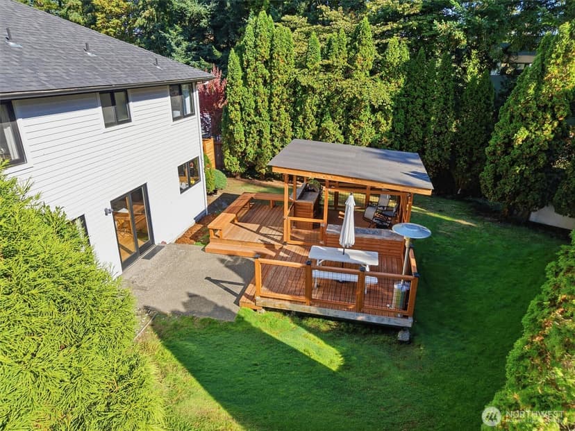 Property photo for 10827 NE 183rd Court, Bothell photo 14