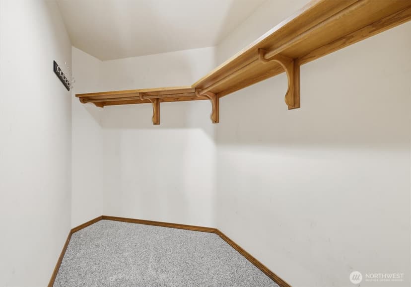 Property photo for 10827 NE 183rd Court, Bothell photo 28