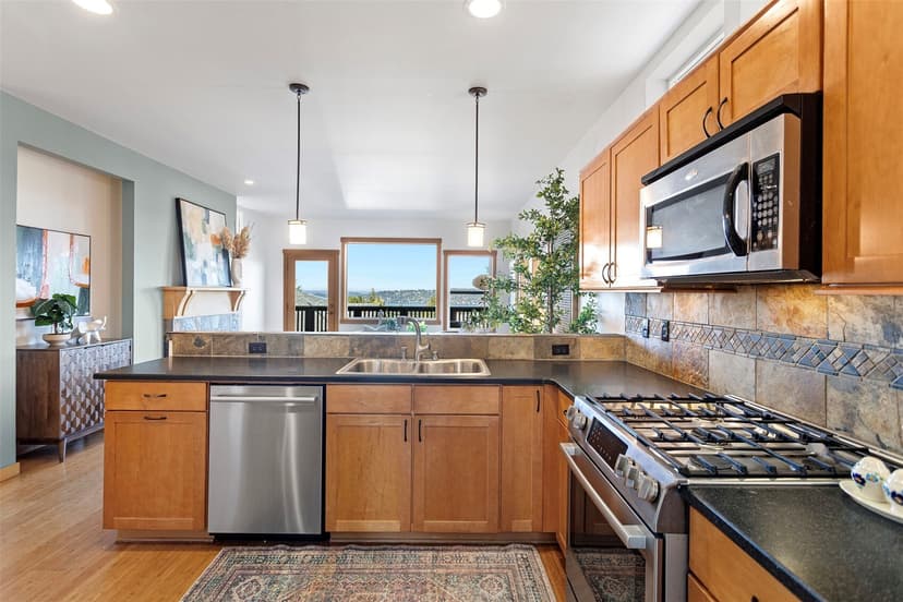 Property photo for 8312 S 124th Street, Seattle photo 13
