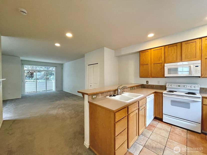 Property photo for 9505 8th Avenue NW, Seattle photo 6