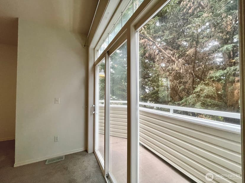 Property photo for 9505 8th Avenue NW, Seattle photo 10