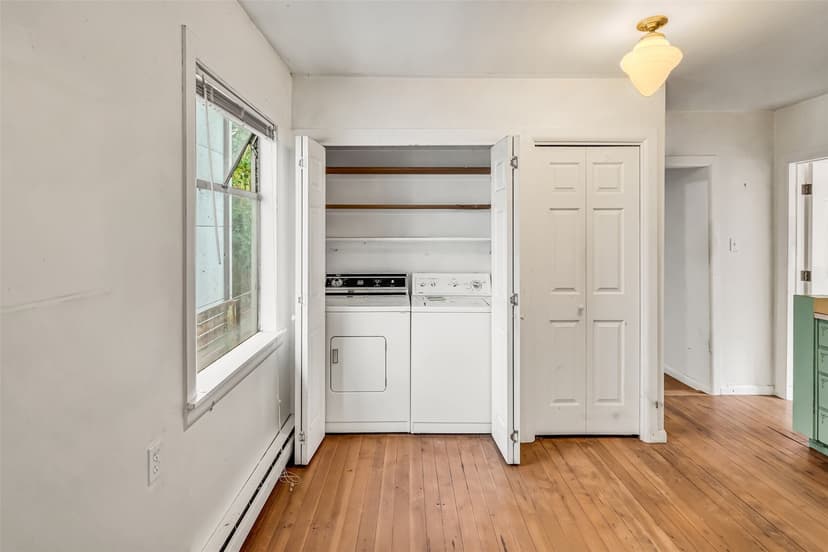 Property photo for 831 NW 52nd Street, Seattle photo 12