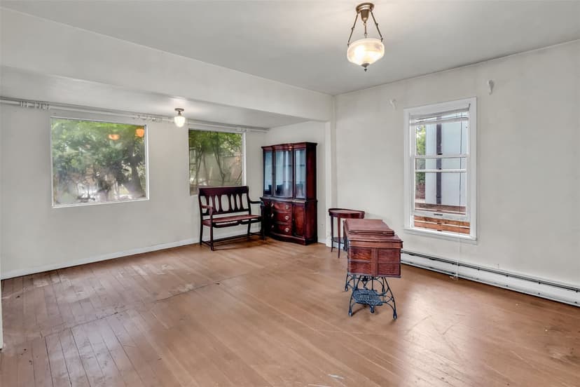Property photo for 831 NW 52nd Street, Seattle photo 8