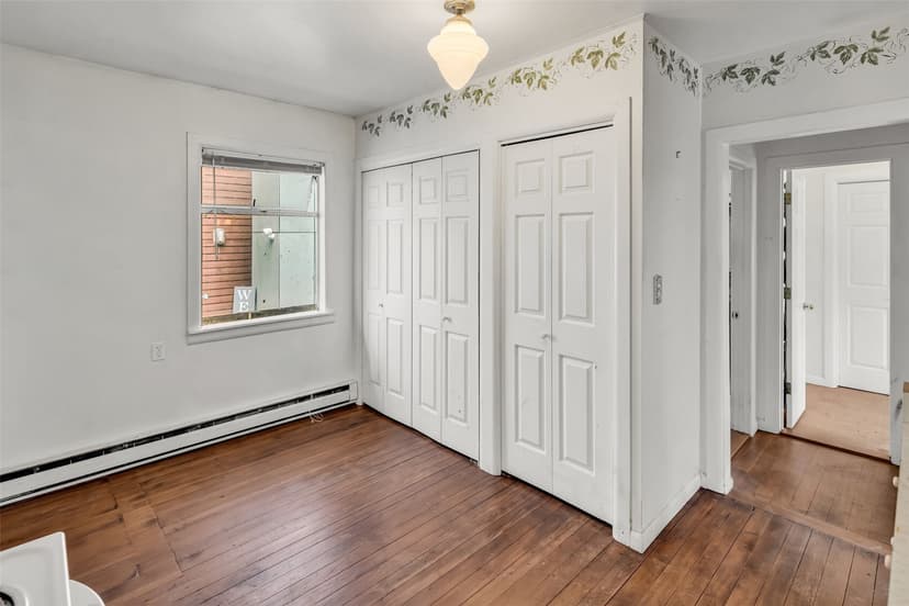 Property photo for 831 NW 52nd Street, Seattle photo 16