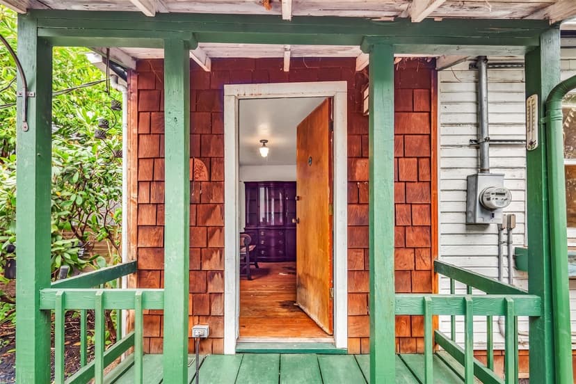 Property photo for 831 NW 52nd Street, Seattle photo 6