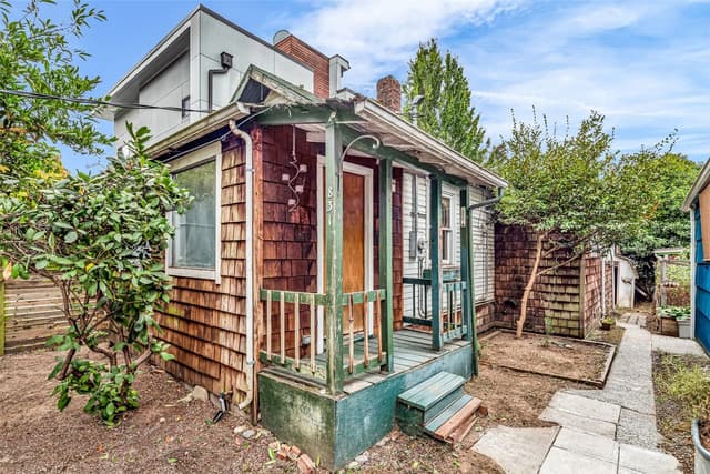 Property photo for 831 NW 52nd Street, Seattle photo 5
