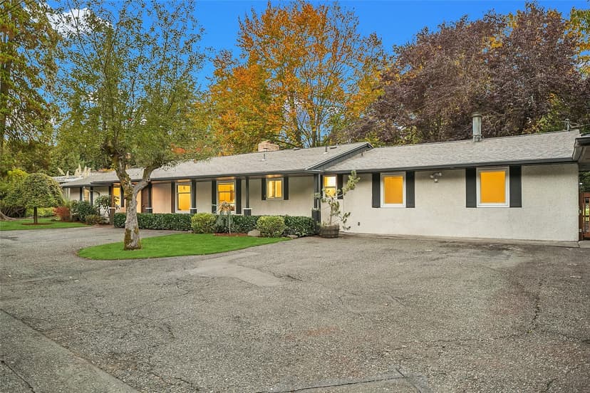 Property photo for 11421 20th Avenue S, Seattle photo 39