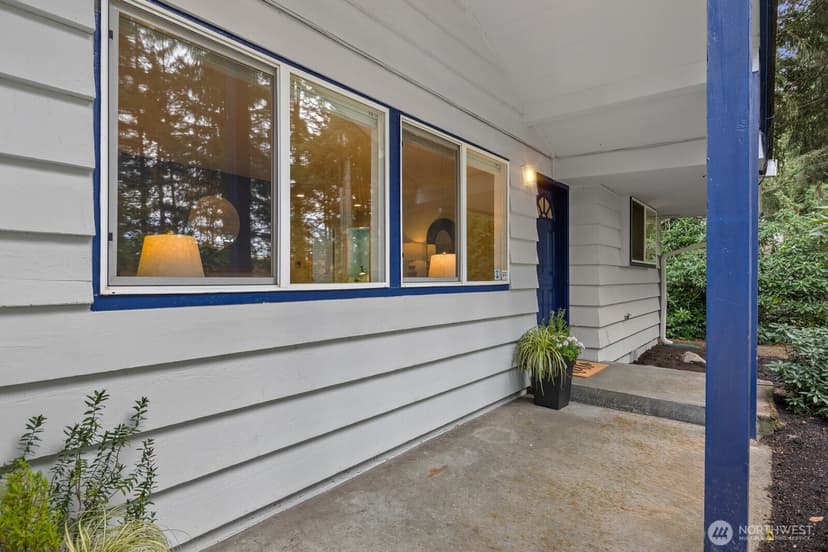 Property photo for 19112 3rd Avenue NE, Shoreline photo 2