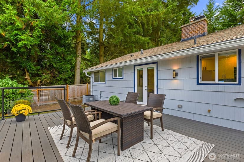 Property photo for 19112 3rd Avenue NE, Shoreline photo 26