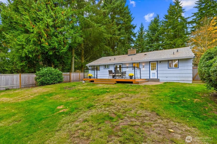 Property photo for 19112 3rd Avenue NE, Shoreline photo 28