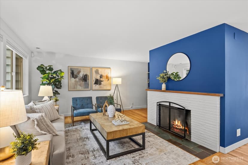 Property photo for 19112 3rd Avenue NE, Shoreline photo 3