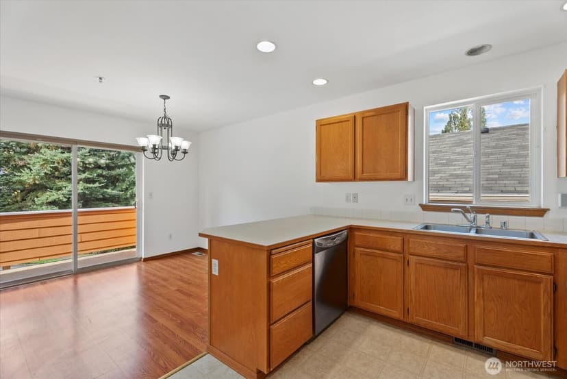 Property photo for 21329 60th Avenue W, Mountlake Terrace photo 8