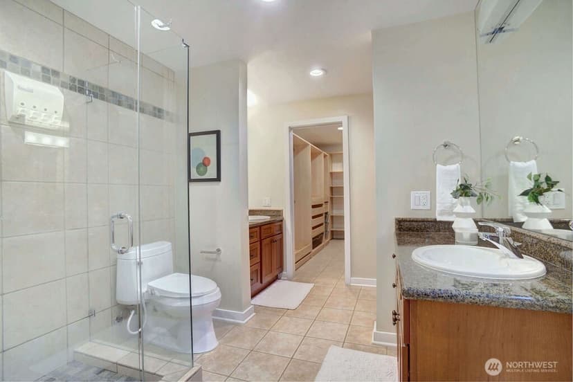 Property photo for 4030 26th Avenue W, Seattle photo 16
