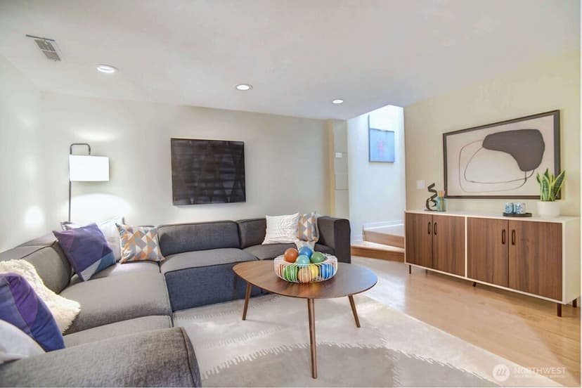 Property photo for 4030 26th Avenue W, Seattle photo 21
