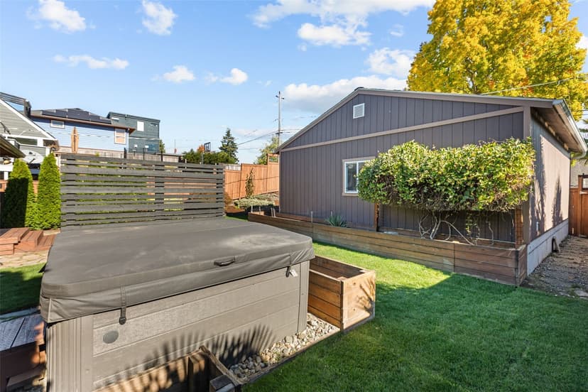 Property photo for 4148 52nd Avenue SW, Seattle photo 34