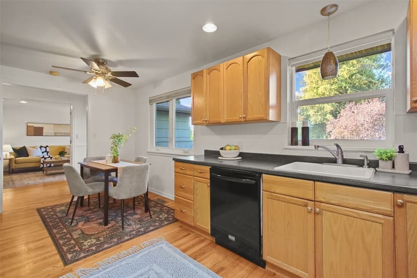 Property photo for 4148 52nd Avenue SW, Seattle photo 12
