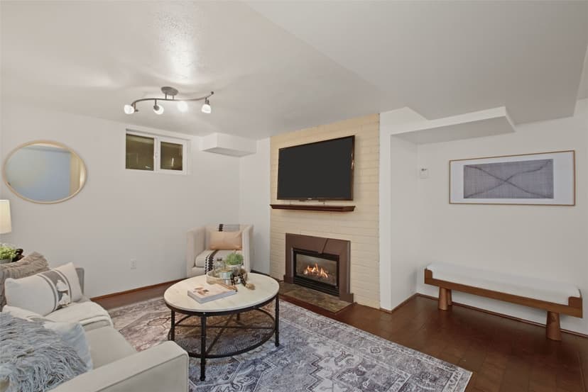 Property photo for 4148 52nd Avenue SW, Seattle photo 26