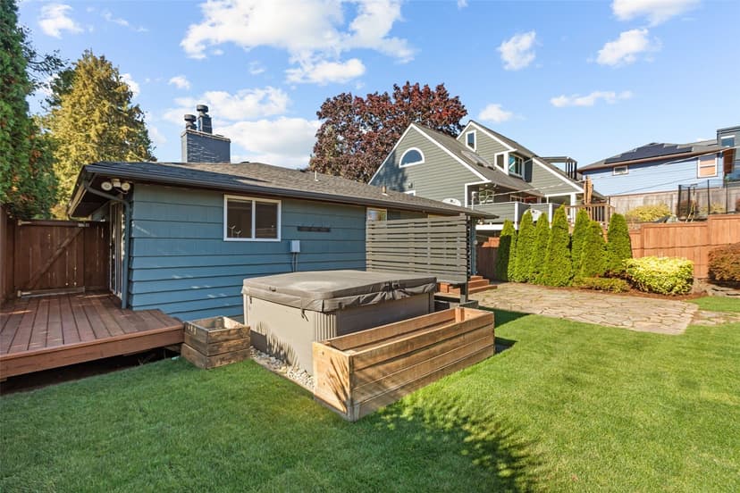 Property photo for 4148 52nd Avenue SW, Seattle photo 35
