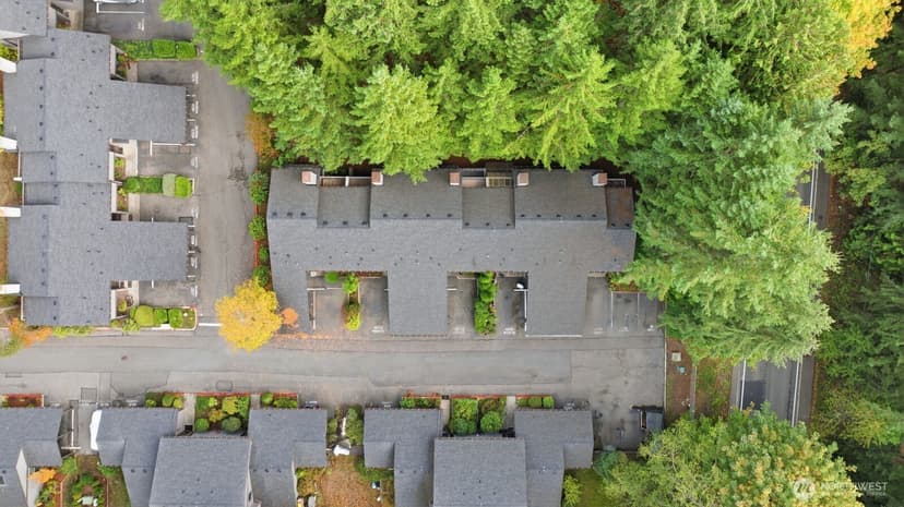 Property photo for 4035 145th Avenue NE, Bellevue photo 29