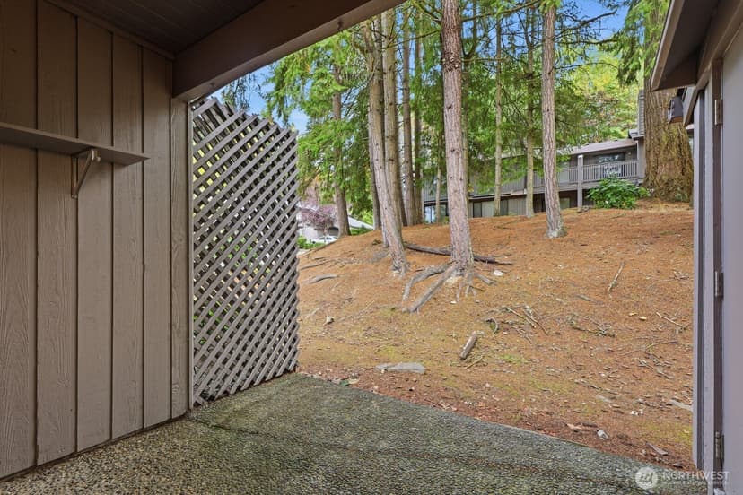Property photo for 4035 145th Avenue NE, Bellevue photo 22