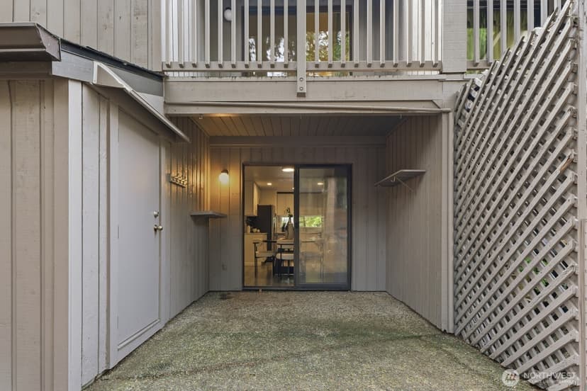 Property photo for 4035 145th Avenue NE, Bellevue photo 23