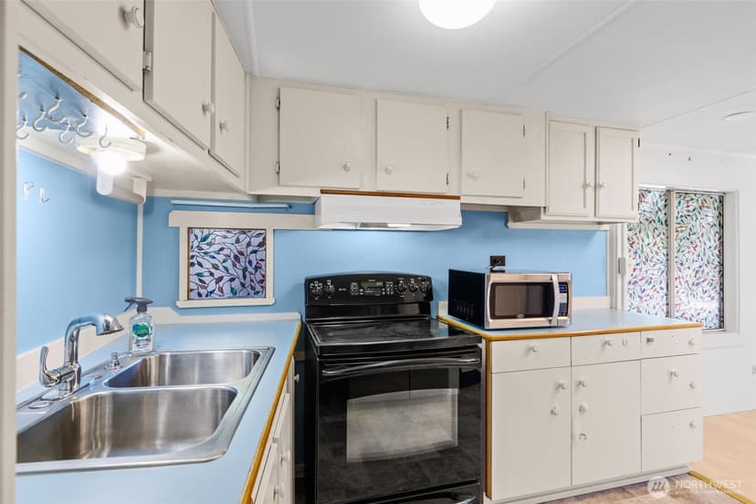 Property photo for 10515 Woodinville Drive #96, Bothell photo 6