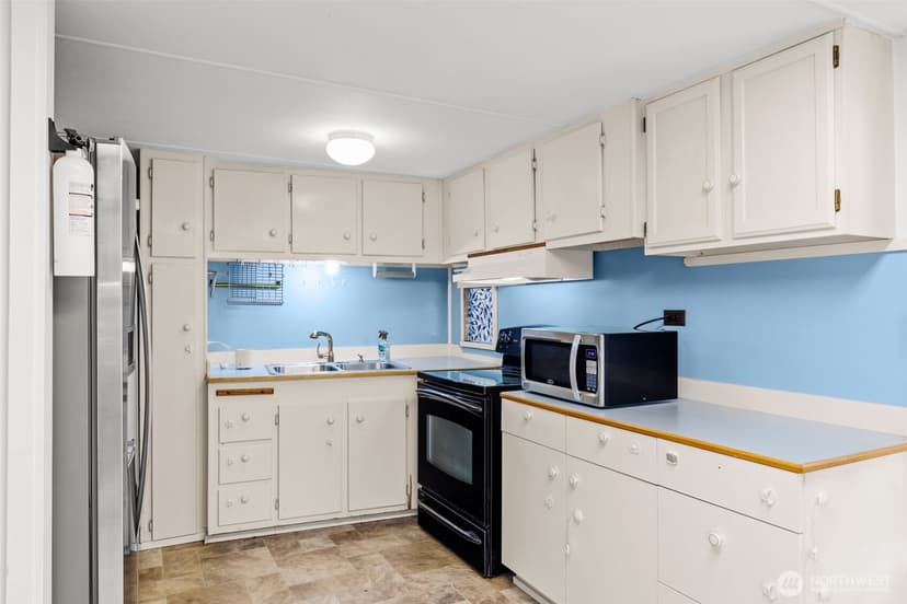 Property photo for 10515 Woodinville Drive #96, Bothell photo 4