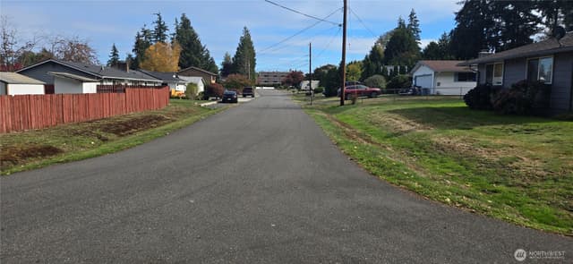 Property photo for 12700 16th Avenue SE, Everett photo 3