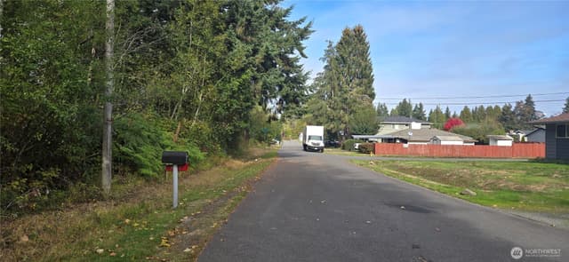 Property photo for 12700 16th Avenue SE, Everett photo 2